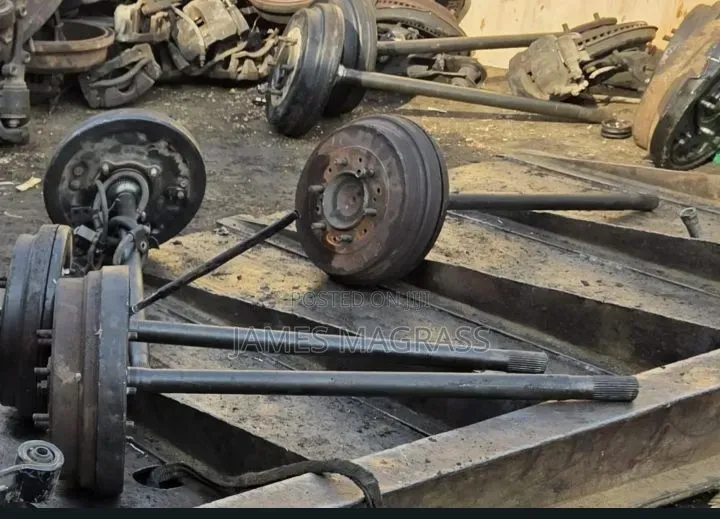 Toyota Hiace(7l) Axles