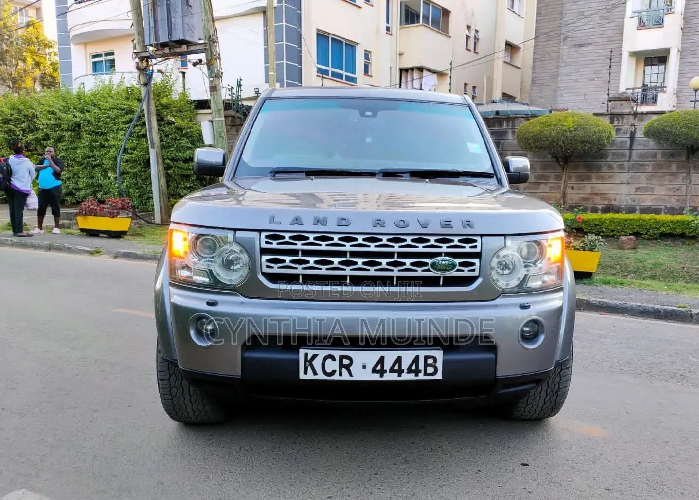 Land Rover Discovery 2011 Gray