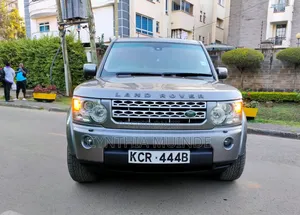 Land Rover Discovery 2011 Gray