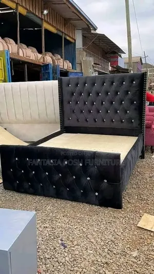 Black 5x6 Bed + Free Delivery