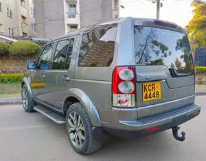 Land Rover Discovery 2011 Gray