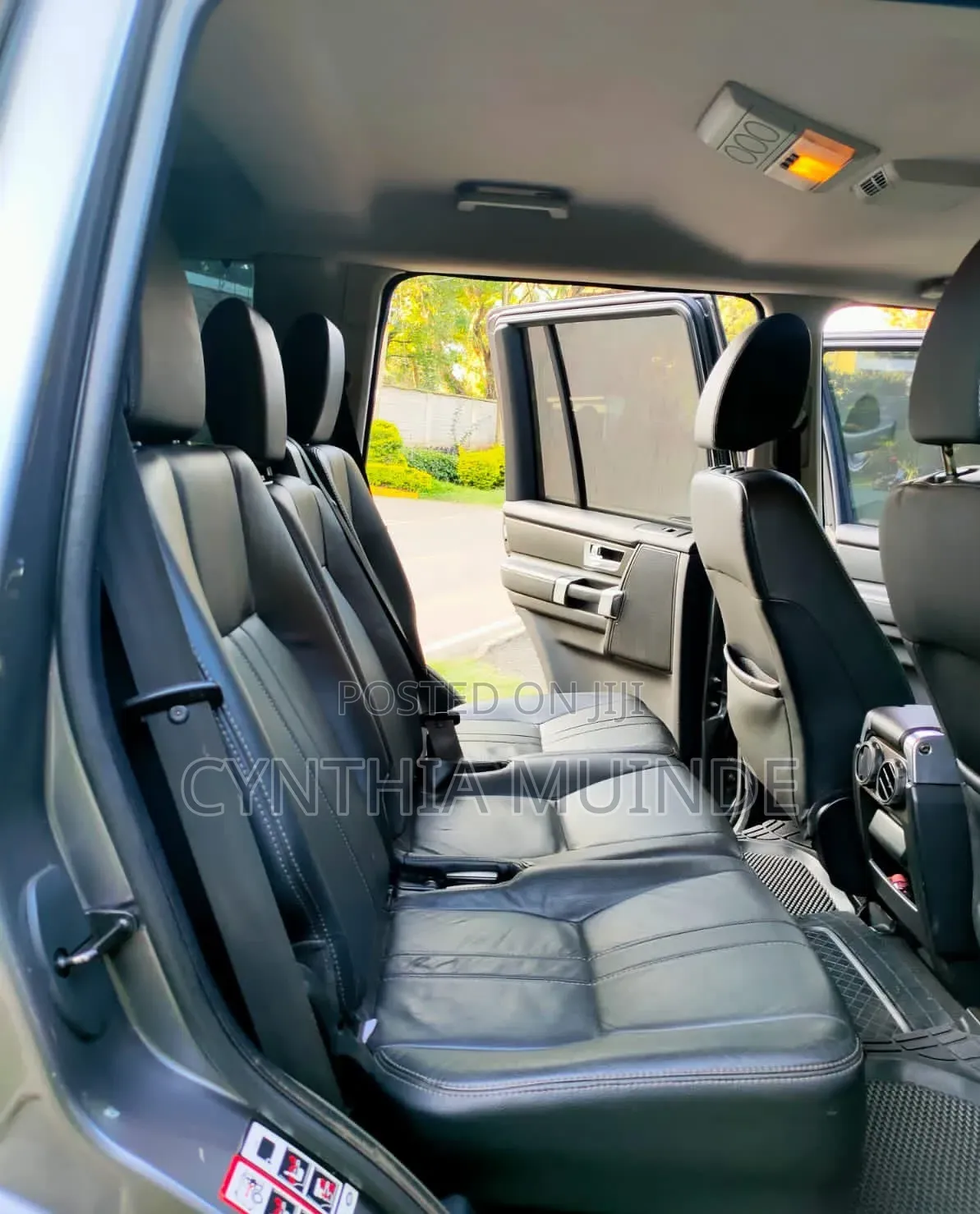 Land Rover Discovery 2011 Gray