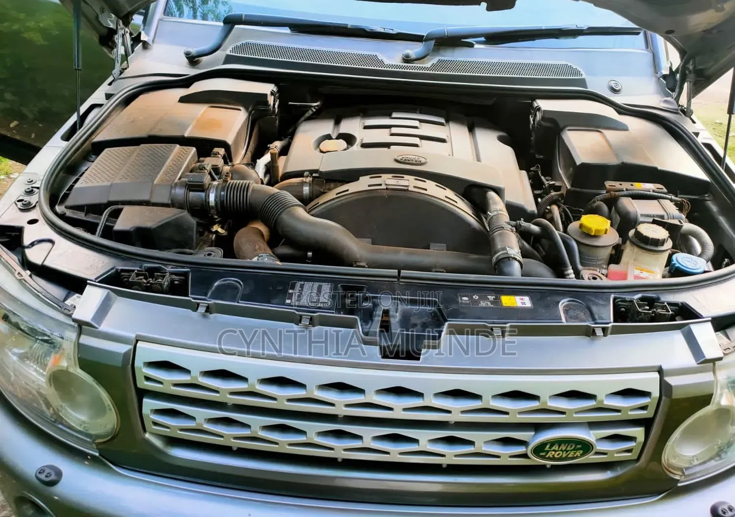 Land Rover Discovery 2011 Gray