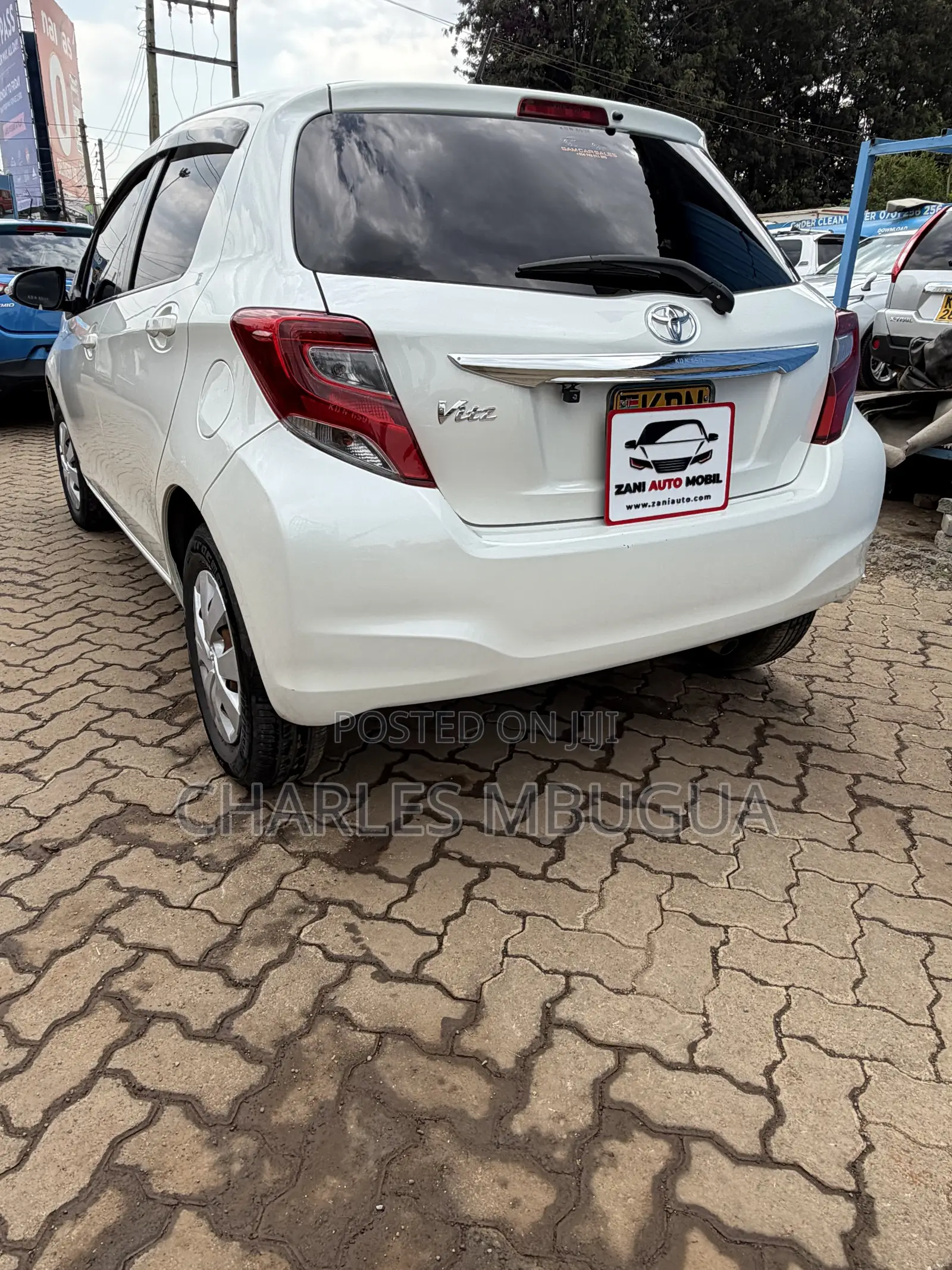 Toyota Vitz 1.3 AWD 3dr 2016 White