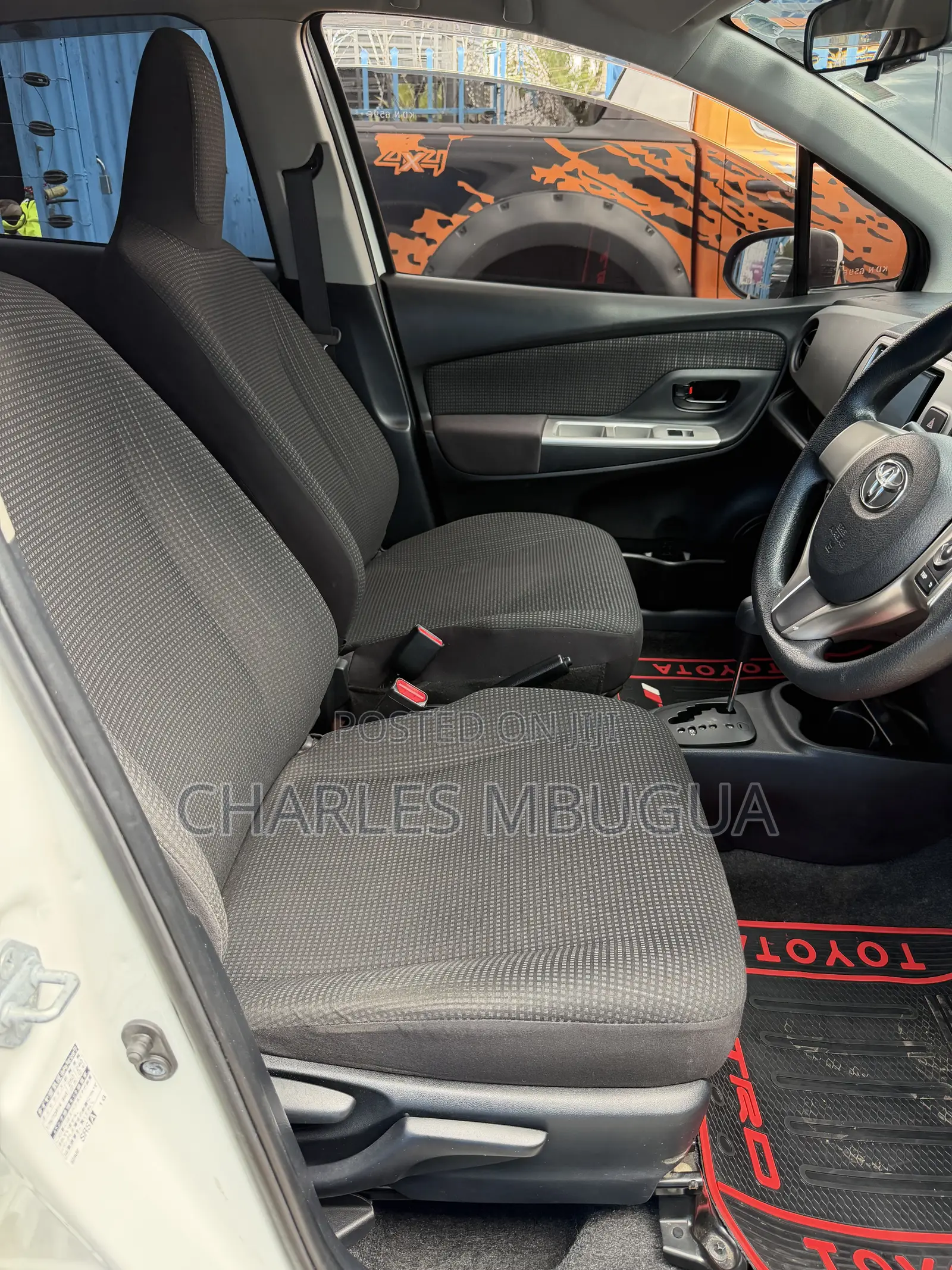 Toyota Vitz 1.3 AWD 3dr 2016 White