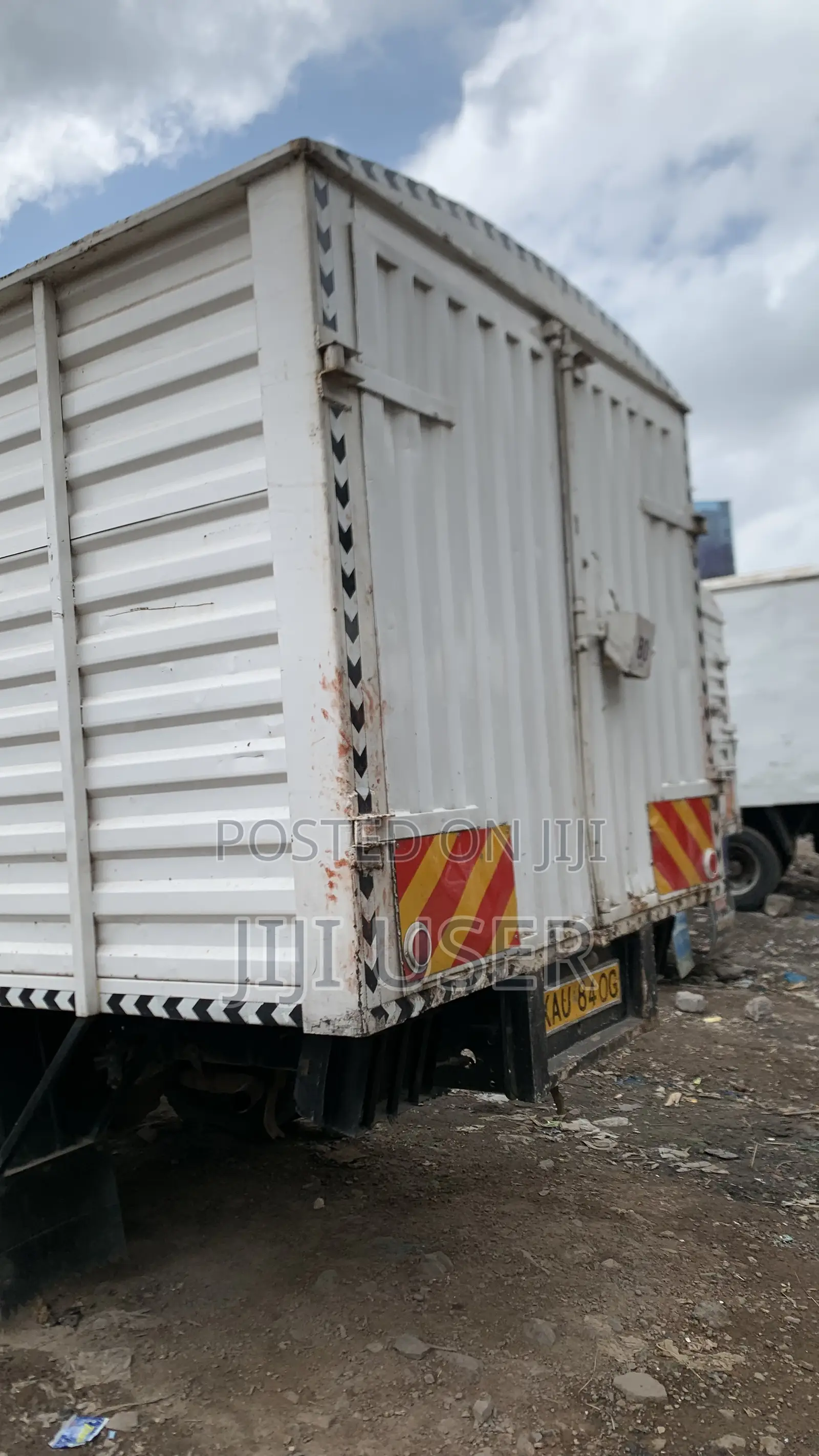Isuzu NQR Lorry Call