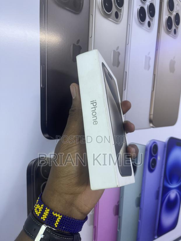 New Apple iPhone 15 Pro 256 GB Gray - thumbnail 3