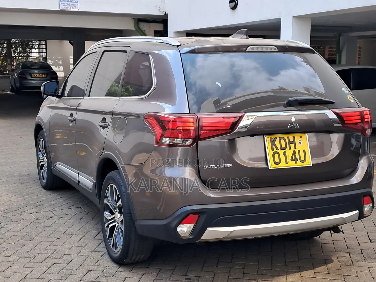 Mitsubishi Outlander 2015 Gray 