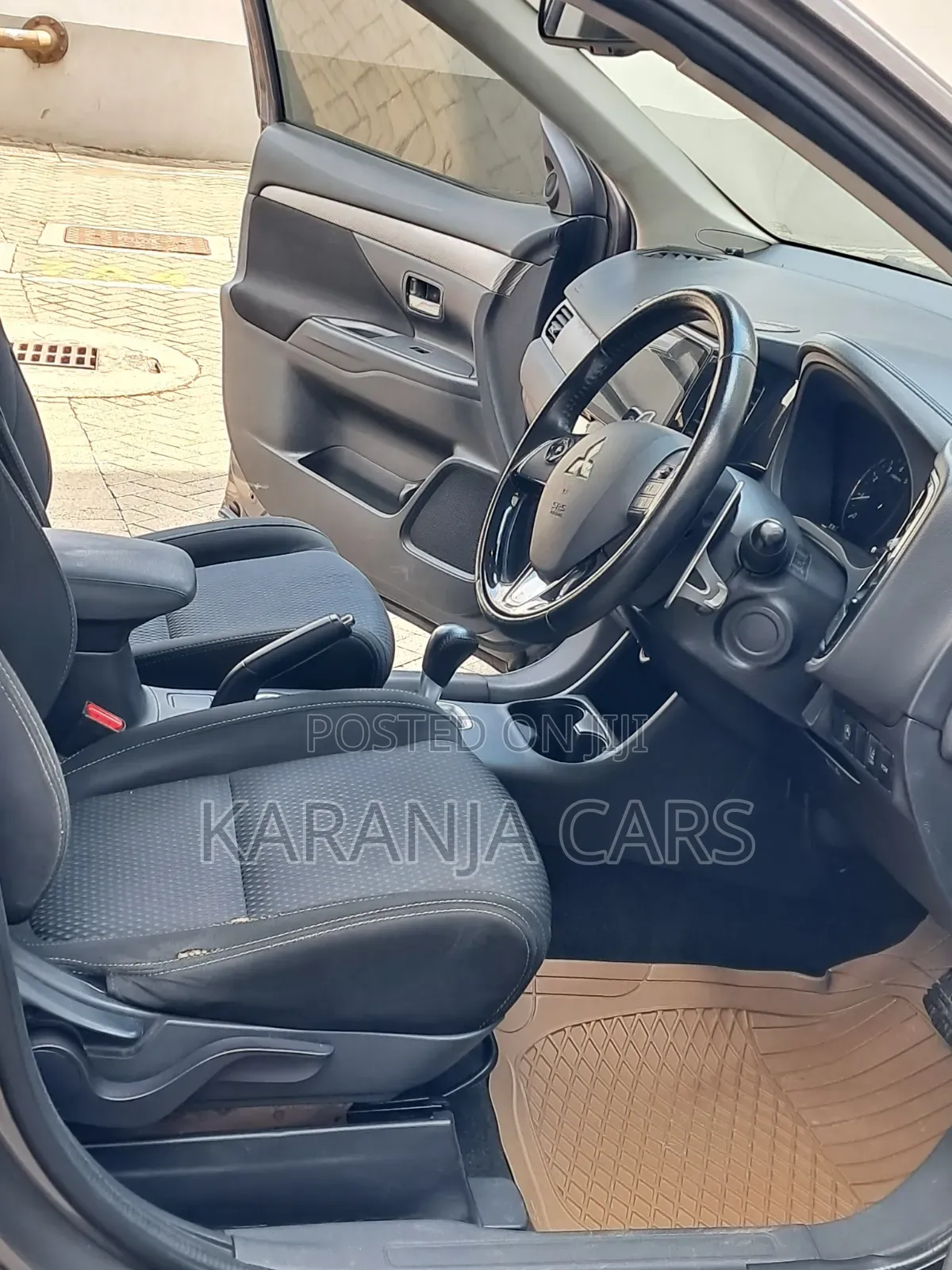 Mitsubishi Outlander 2015 Gray 