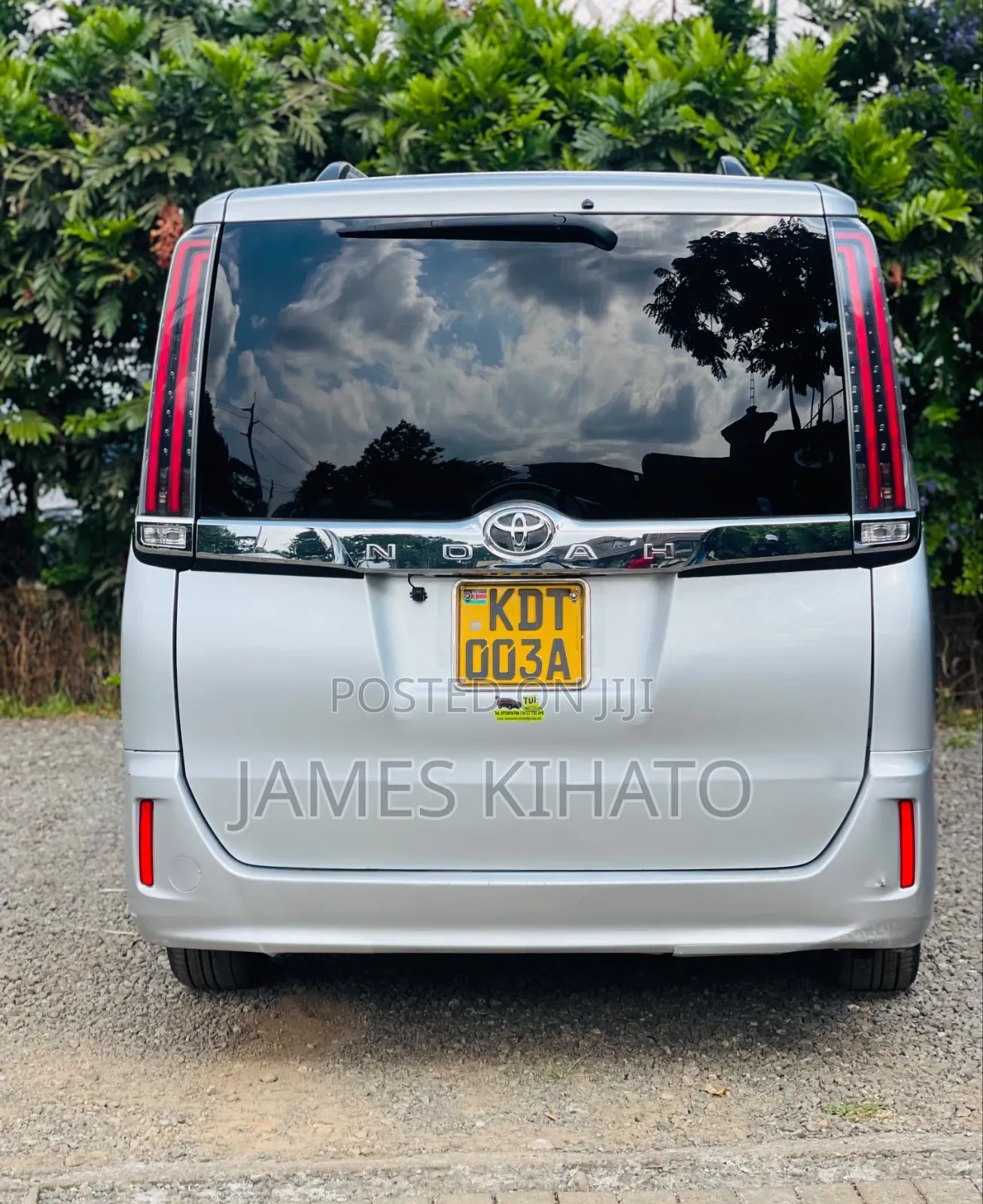 Toyota Noah 2018 Silver