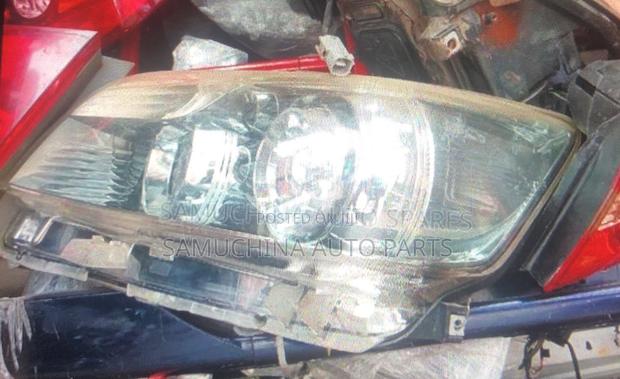 Headlight Toyota Rumion {Xenon} - thumbnail 2