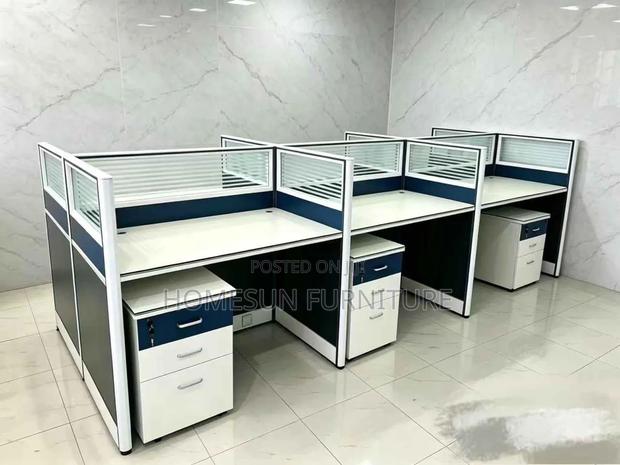 6-Seater Modular Office Workstation With Mobile Pedestals