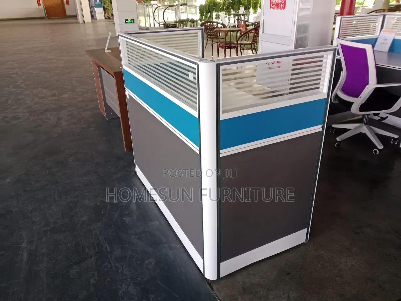 6-Seater Modular Office Workstation With Mobile Pedestals