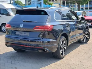 Volkswagen Touareg 2019 Black