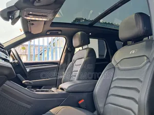 Volkswagen Touareg 2019 Black