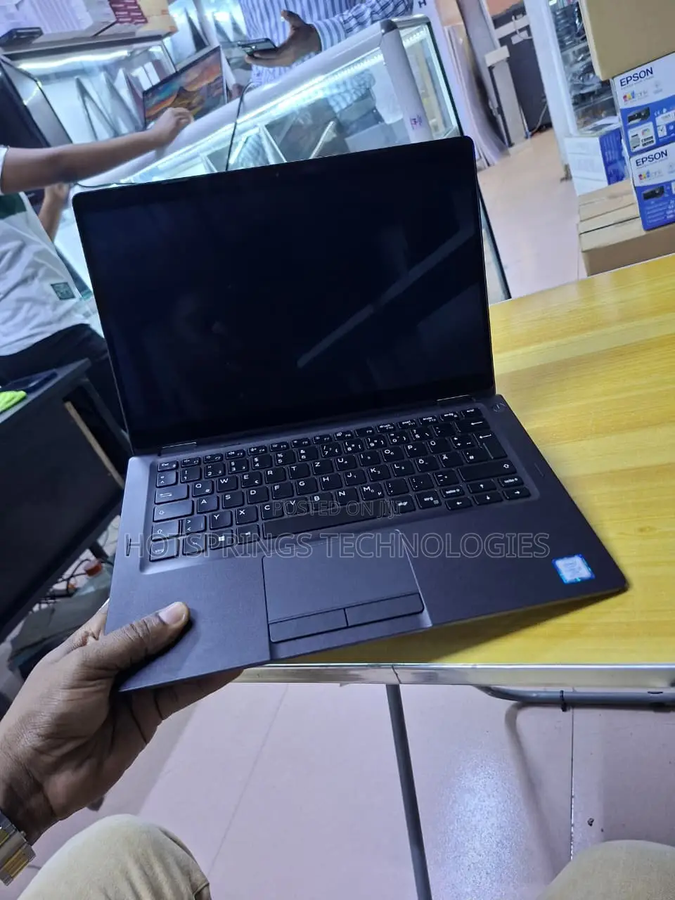 Laptop Dell Latitude 5300 2-in-1 8GB Intel Core i5 SSD 256GB