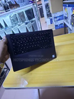 Laptop Dell Latitude 5300 2-in-1 8GB Intel Core i5 SSD 256GB