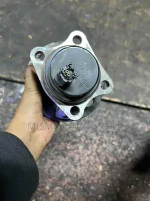 Rear Hub Vitz New Model