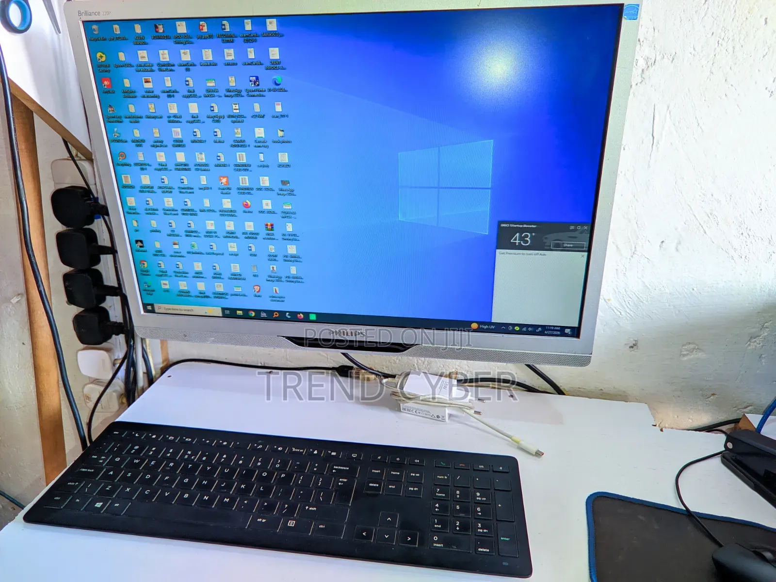 Cyber Cafe for Sale