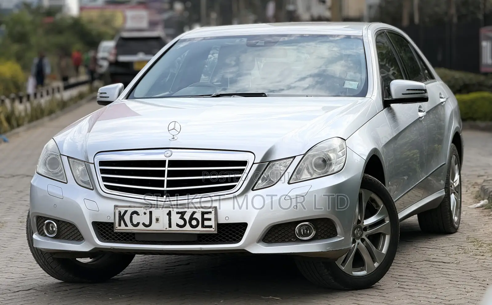 Mercedes-Benz E300 2009 Silver