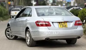 Mercedes-Benz E300 2009 Silver