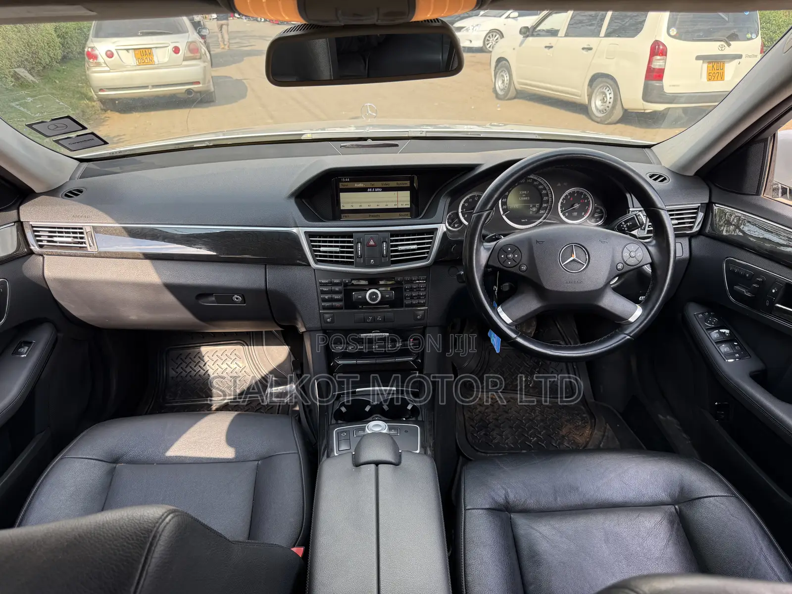Mercedes-Benz E300 2009 Silver