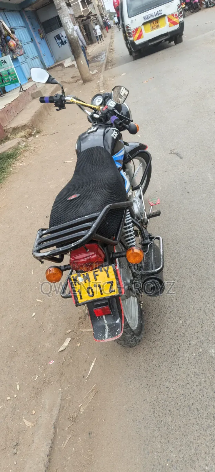 TVS HLX 125 2023 Black