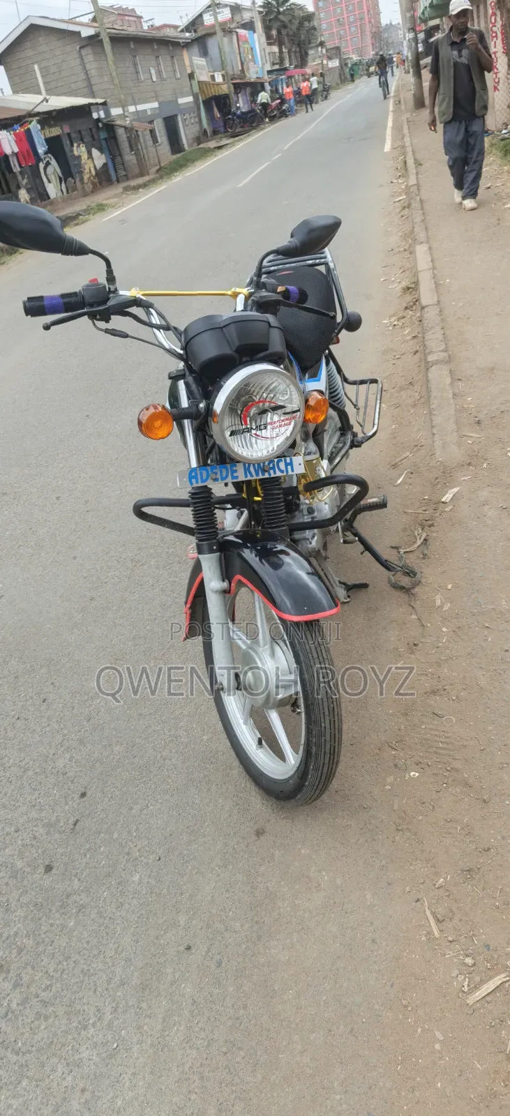 TVS HLX 125 2023 Black