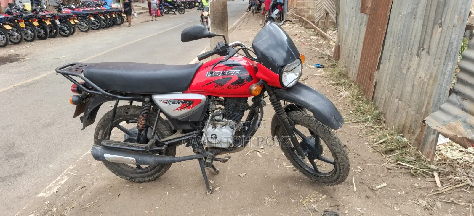 Bajaj Boxer 2025 Red