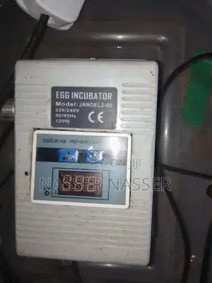 Used Incubator for Sale,Still in Gud Working Condition