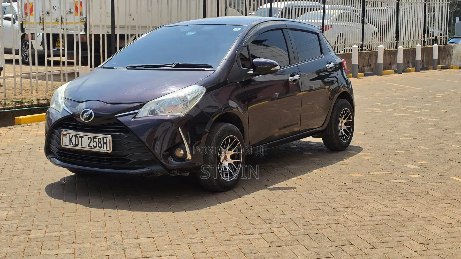 Toyota Vitz 2018 Black