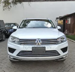 Volkswagen Touareg 2016 White