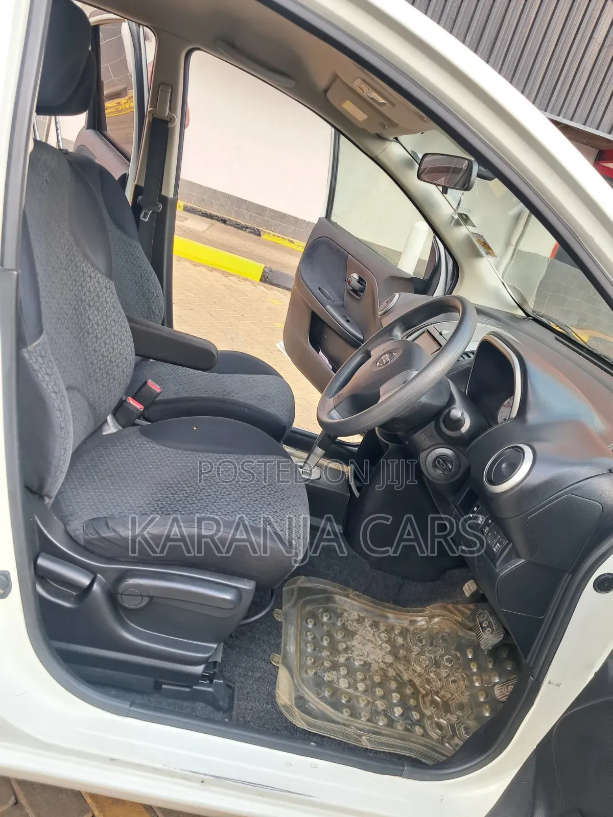 Nissan Note 2012  White 