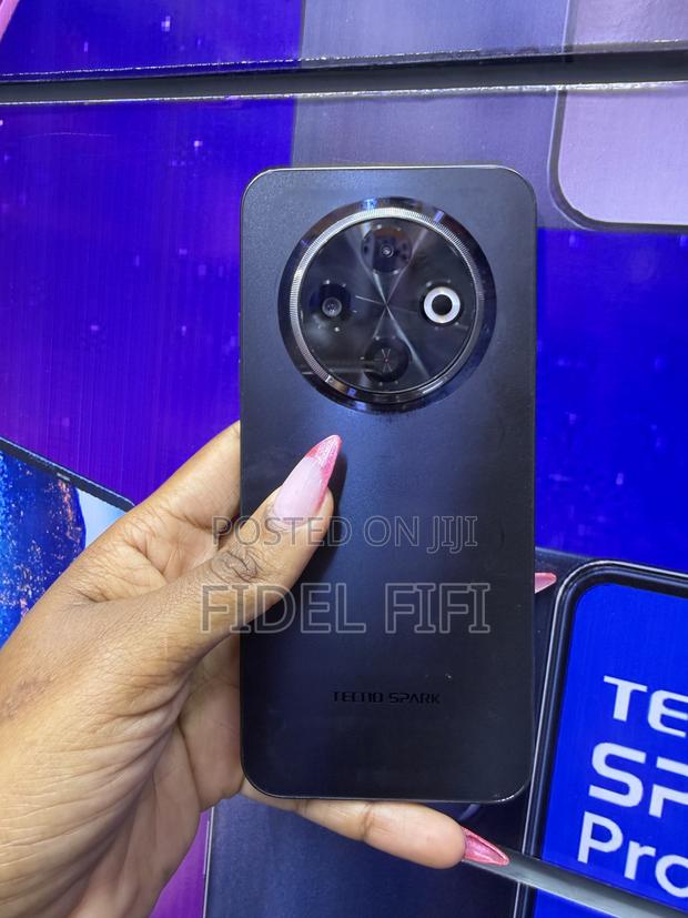 Tecno Spark 30C 128 GB Black - thumbnail 2