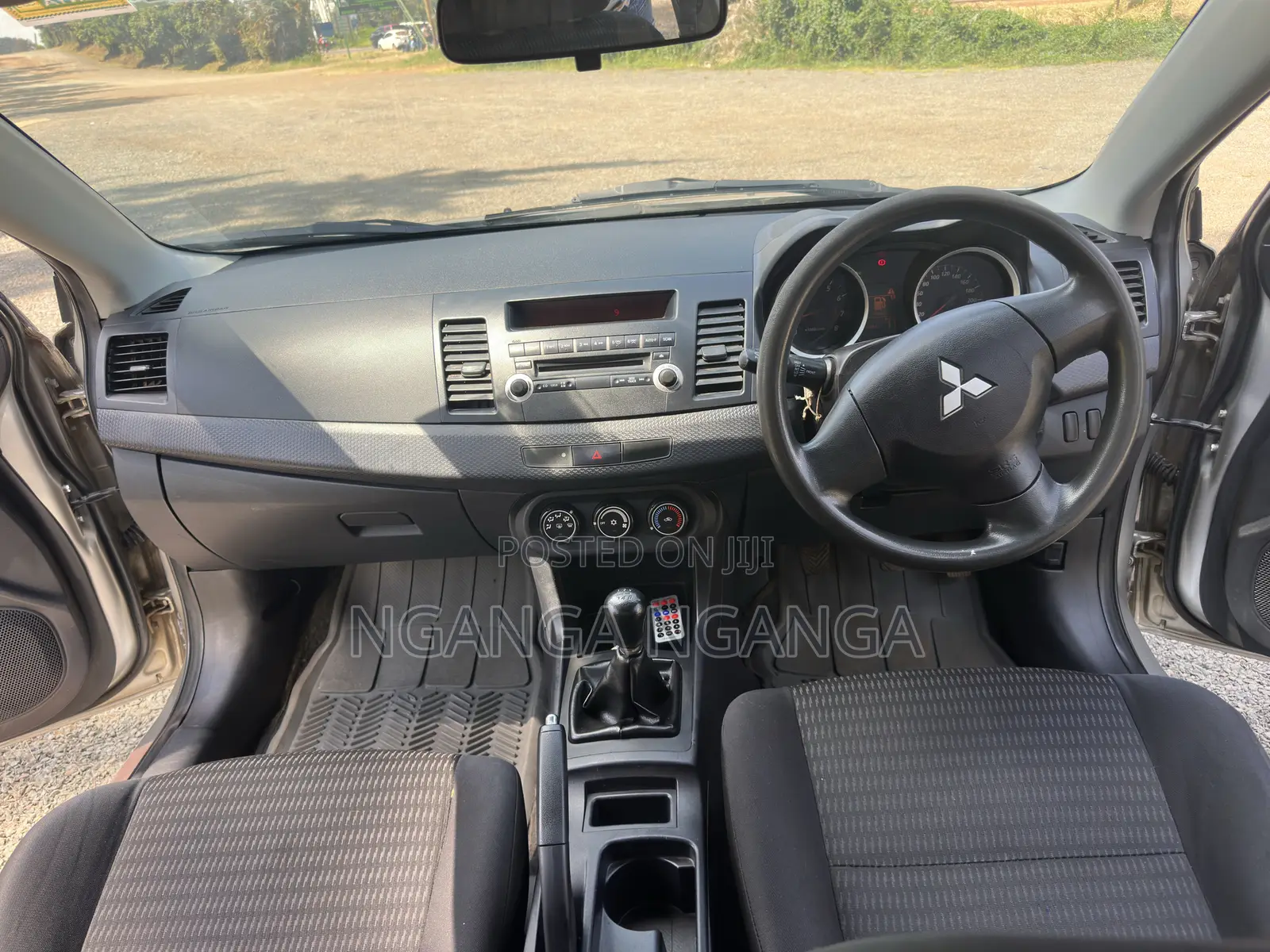 Mitsubishi Lancer 2011 Silver