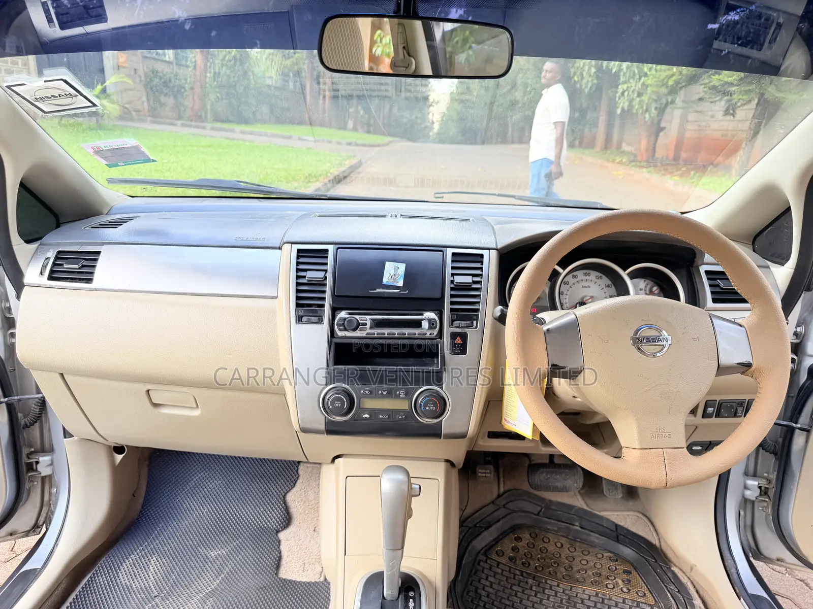 Nissan Tiida 2012 Silver
