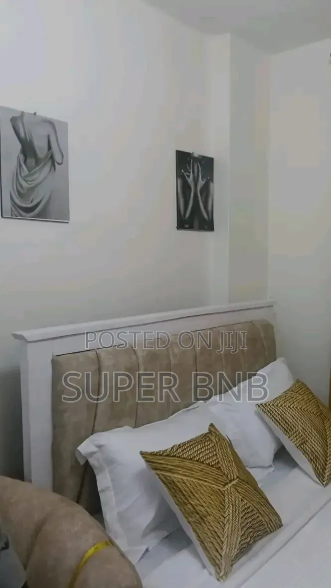 Top Studio Airbnb Deals-Check in Today