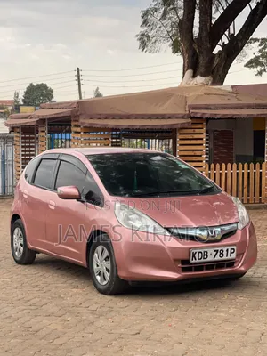 Honda Fit 2013 Pink