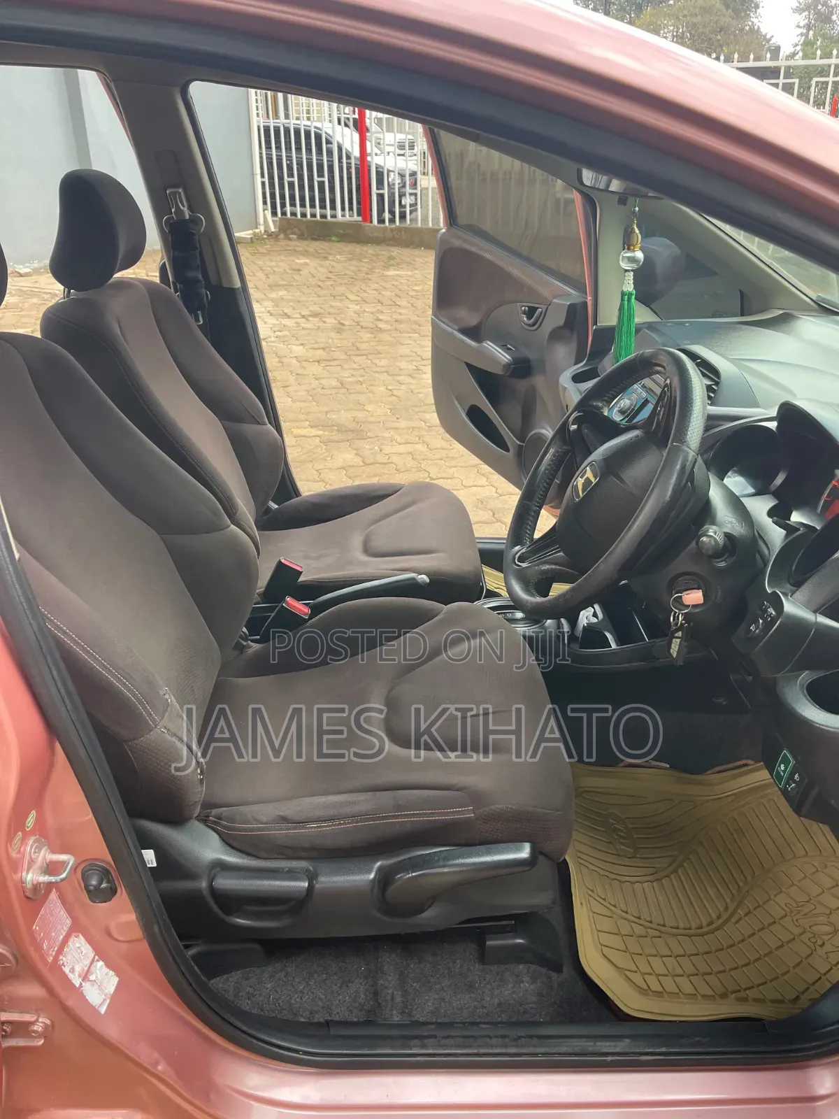 Honda Fit 2013 Pink
