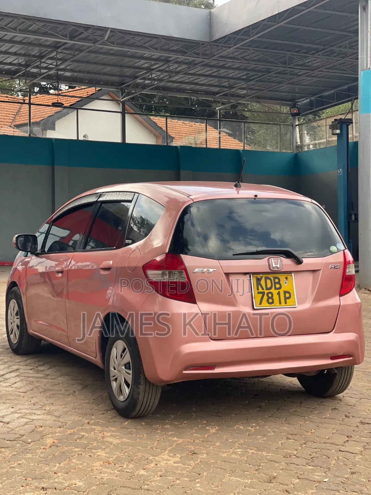 Honda Fit 2013 Pink