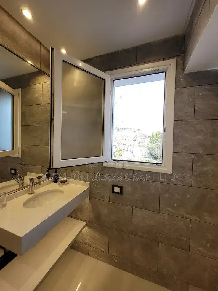 Side- Hung Aluminium Windows