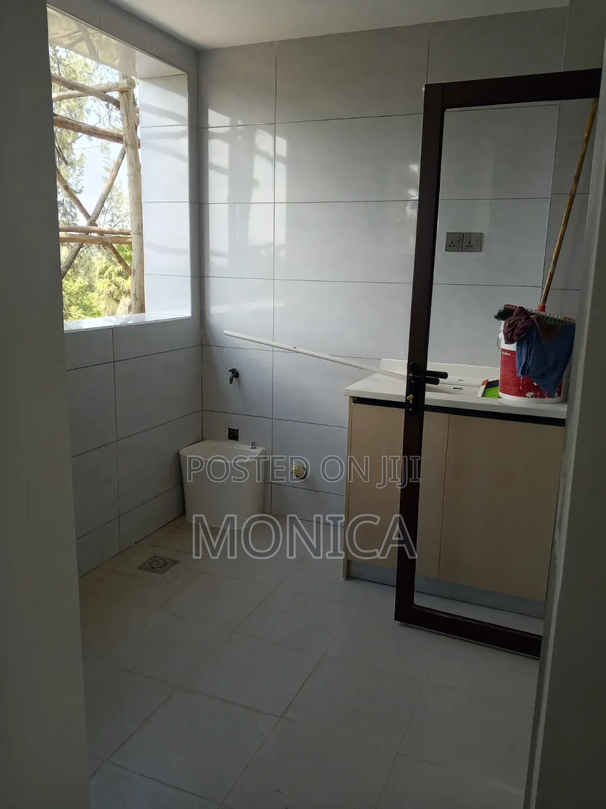 3bdrm Apartment in Hill Top, Ngong CBD for sale