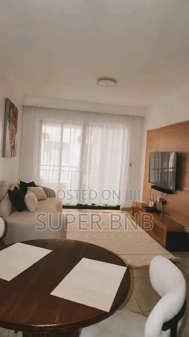 2 and 1-Bedroom Airbnb the Loftel Apartments, Ruaka