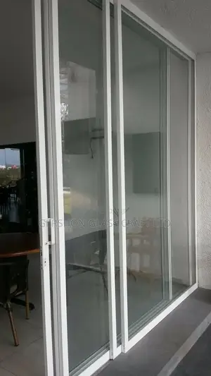 Aluminium Sliding Door With Good Finishing