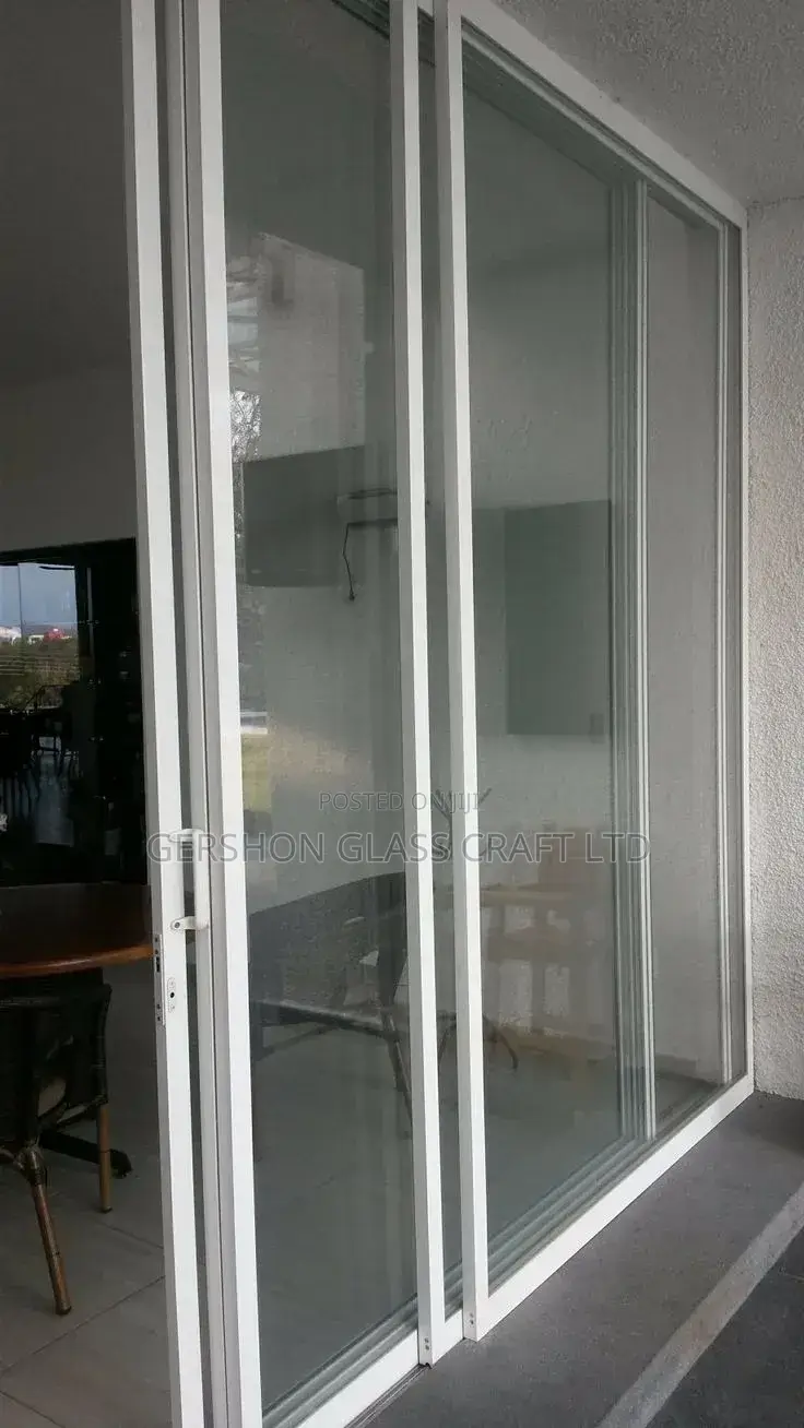 Aluminium Sliding Door With Good Finishing