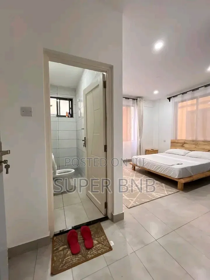 2-Bedroom Airbnb at Coral Sands Beach