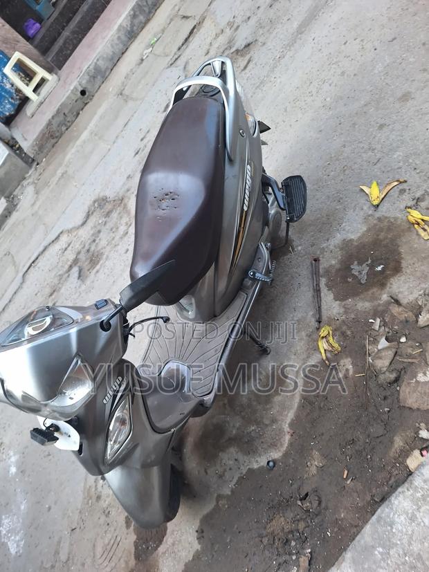 TVS Wego 2021 Gray