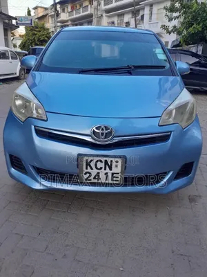 Toyota Ractis 2011 Blue