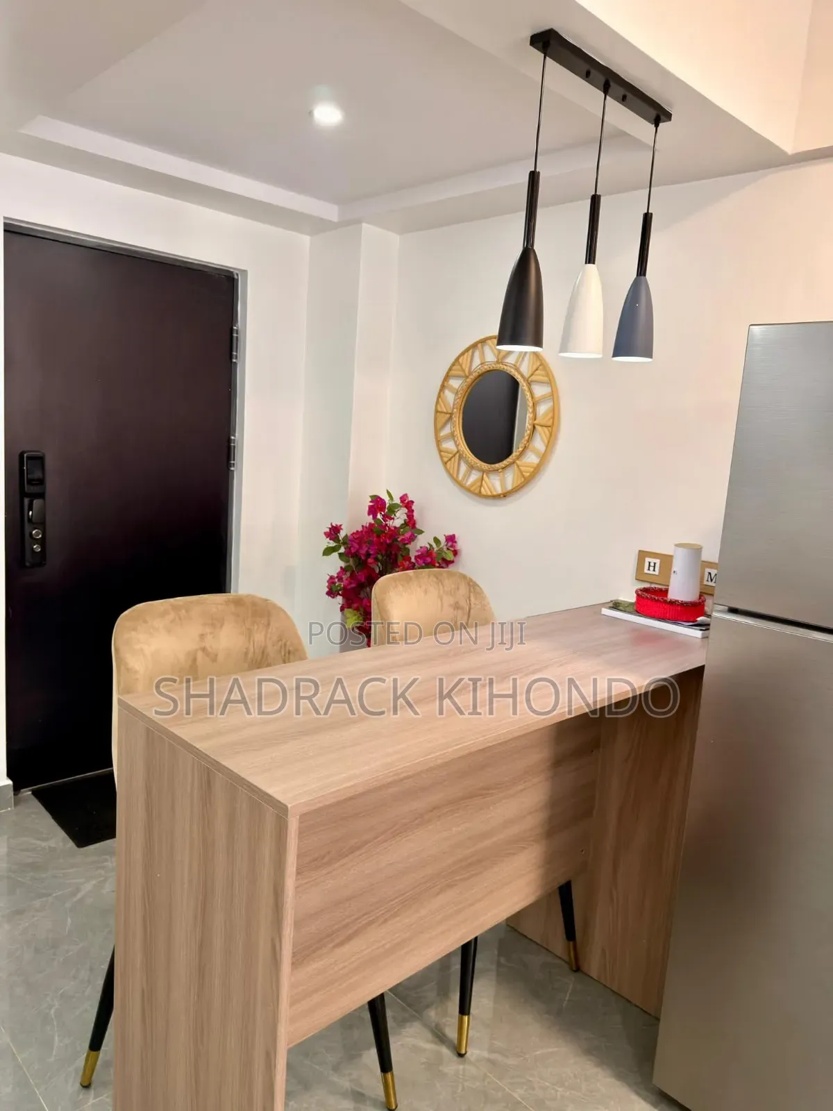 Furnished 8bdrm House in Near Naivas, Riverside Drive for sale