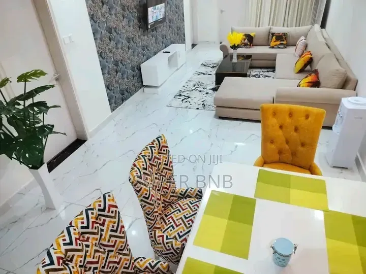 Luxury Three-Bedroom Airbnb - Kilimani ( Starroot Residence)